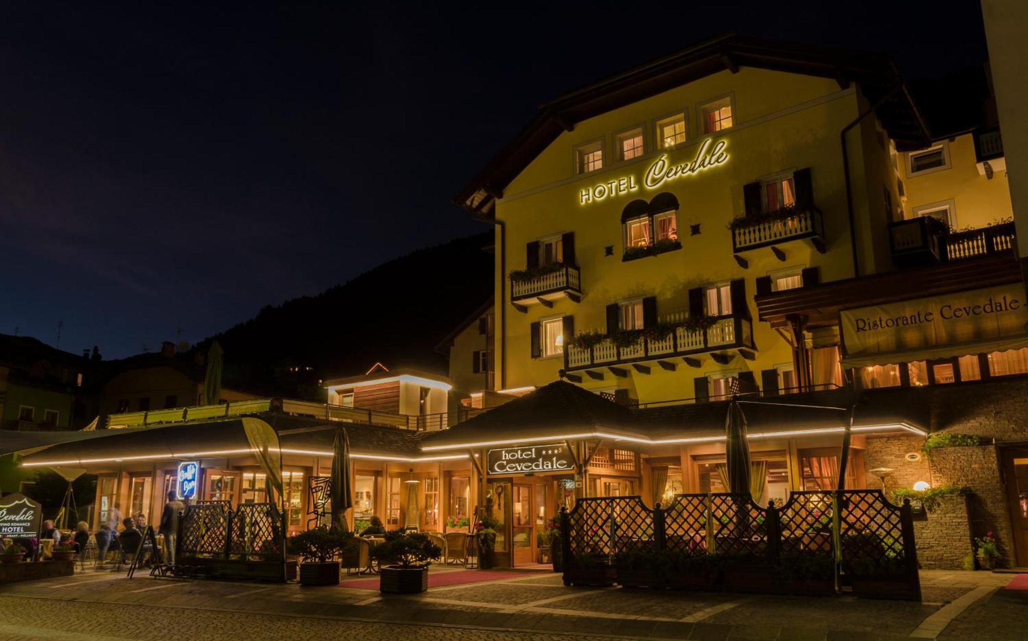 Hotel Cevedale Living Romance Hotel Cogolo Dış mekan fotoğraf