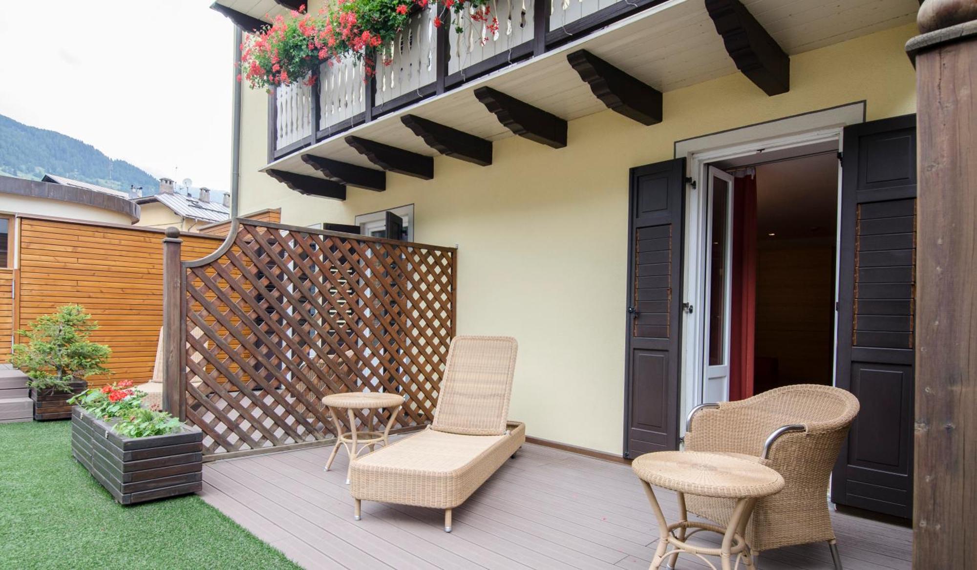 Hotel Cevedale Living Romance Hotel Cogolo Dış mekan fotoğraf