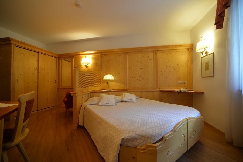 Hotel Cevedale Living Romance Hotel Cogolo Dış mekan fotoğraf