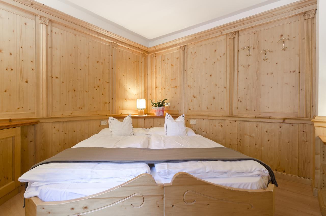 Hotel Cevedale Living Romance Hotel Cogolo Dış mekan fotoğraf